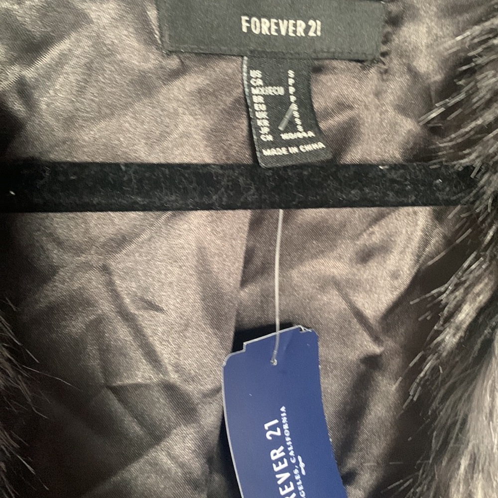 Stunning fur jacket - Picture 8 of 9